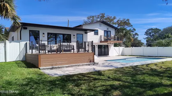 Ormond Beach, FL 32176,382 Riverside DR