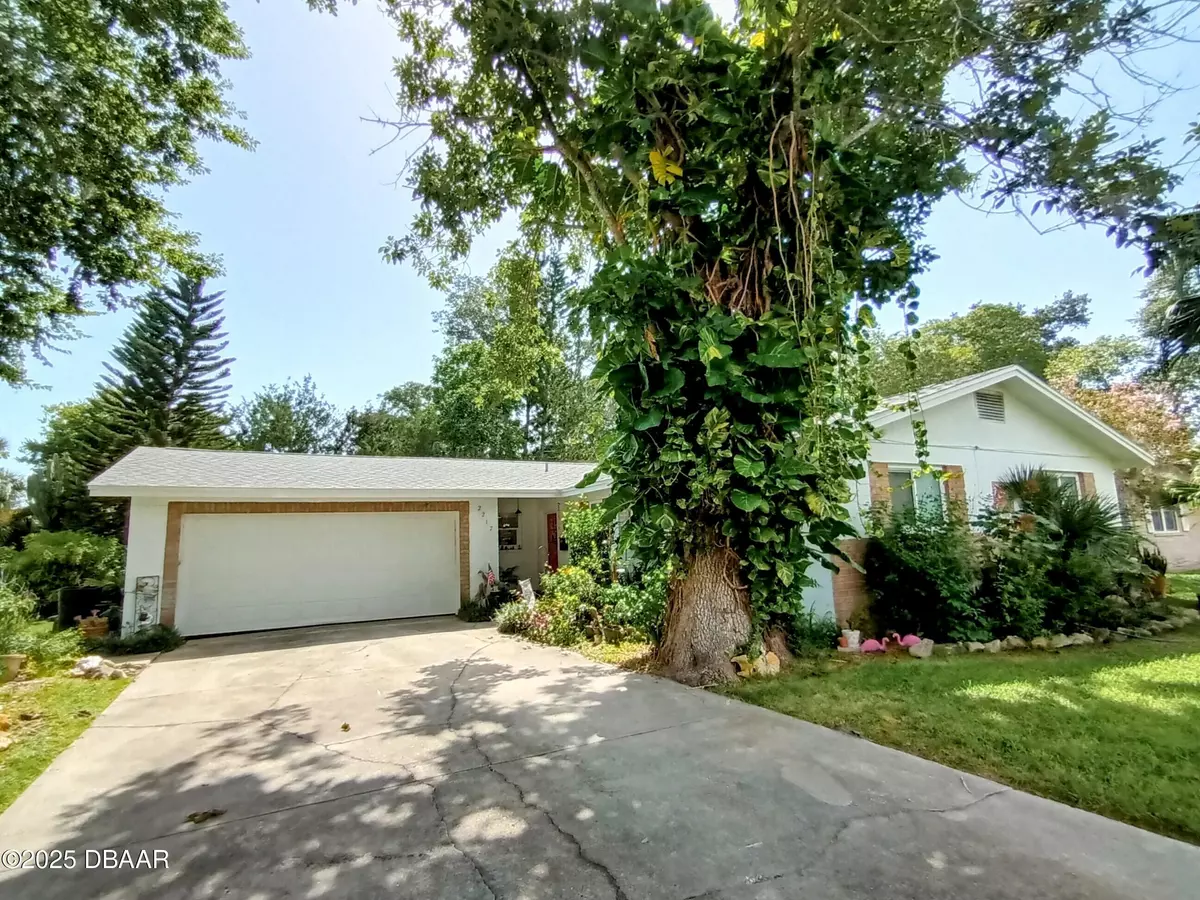 South Daytona, FL 32119,2217 Green ST