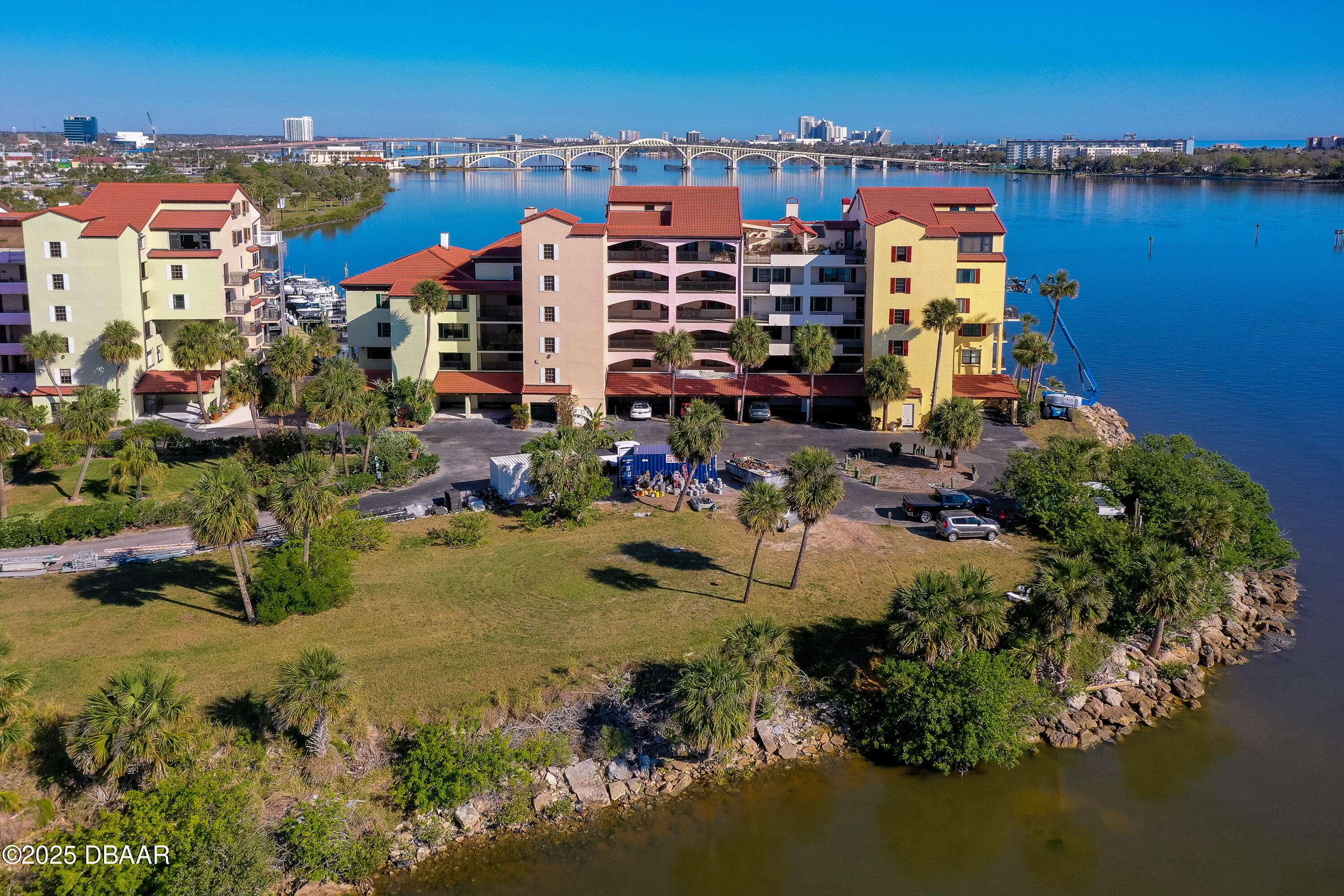 Daytona Beach, FL 32114,732 Marina Point DR #7320