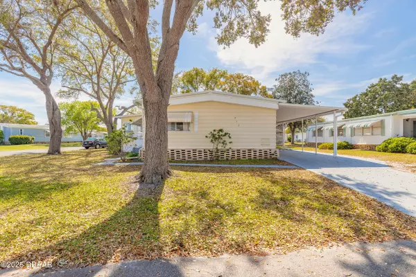 Osteen, FL 32764,317 Lakeview DR