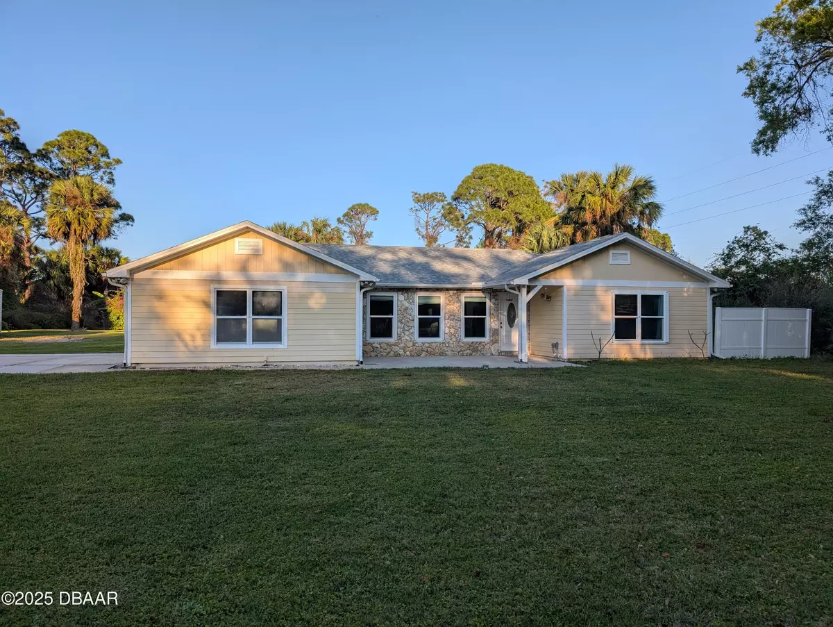 Edgewater, FL 32132,1833 Pinedale RD