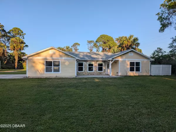 1833 Pinedale RD, Edgewater, FL 32132