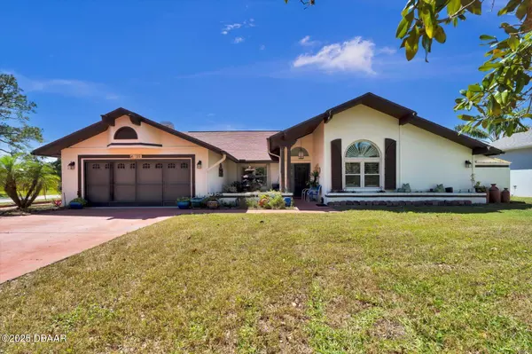 105 Colechester LN, Palm Coast, FL 32137
