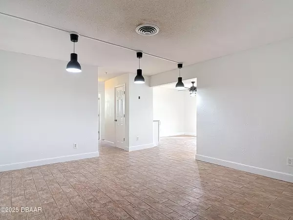 Holly Hill, FL 32117,321 Scotland DR