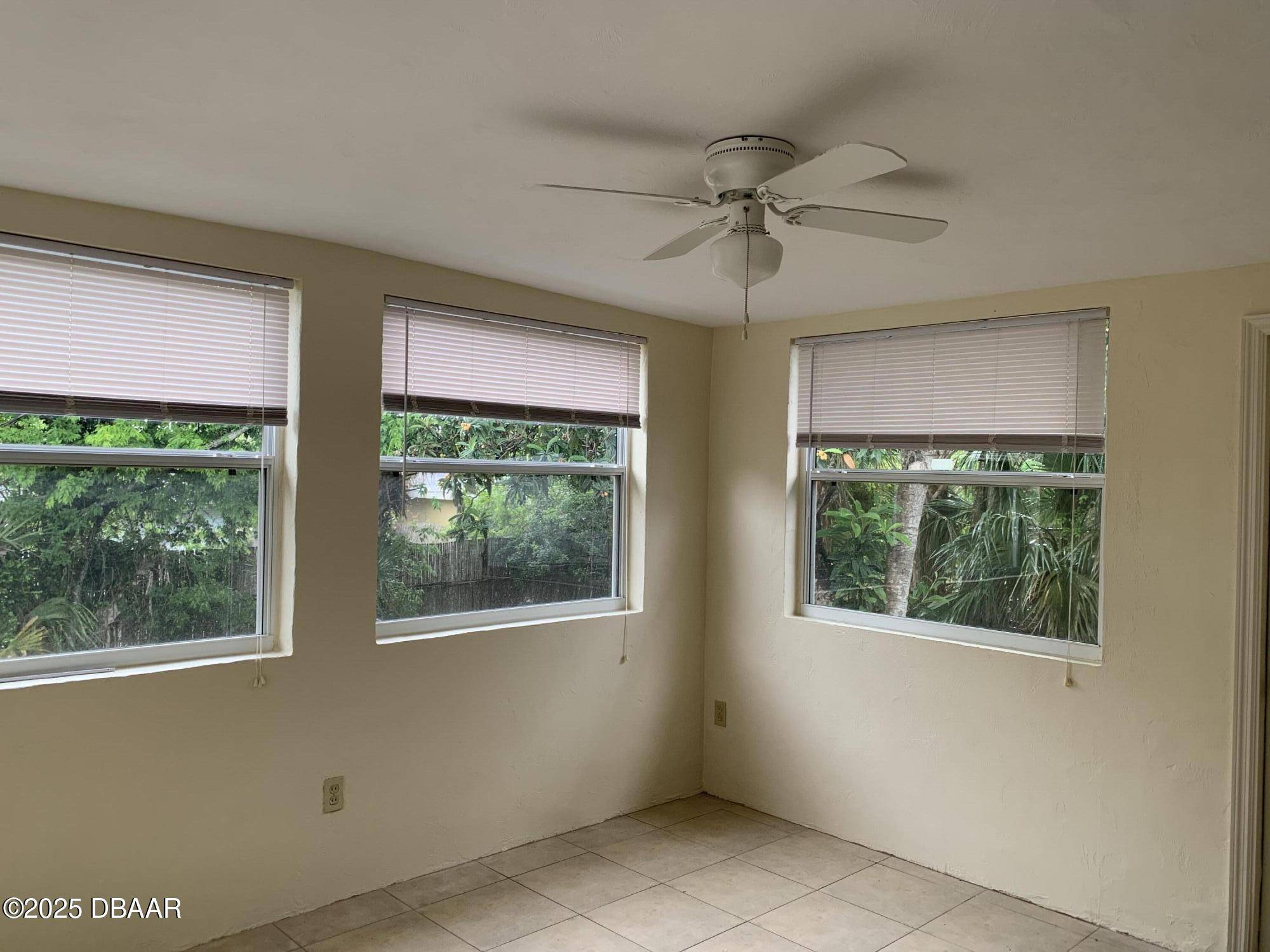 Daytona Beach, FL 32117,1017 Berkshire RD
