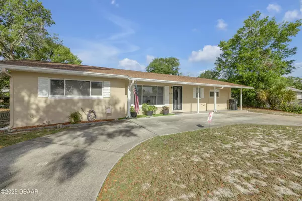 Orange City, FL 32763,825 Second ST