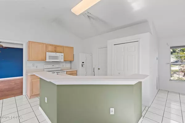 Edgewater, FL 32141,3214 Juniper DR