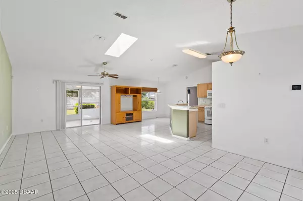 Edgewater, FL 32141,3214 Juniper DR