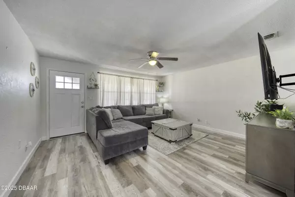 South Daytona, FL 32119,2254 Green ST