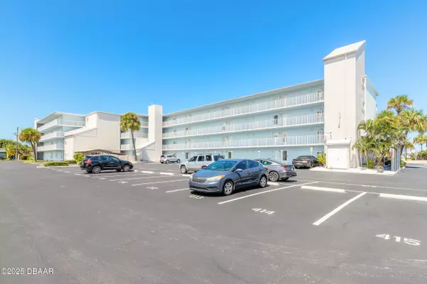 New Smyrna Beach, FL 32168,3700 Atlantic AVE #413