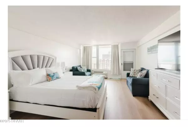 Daytona Beach, FL 32118,800 Atlantic AVE #614