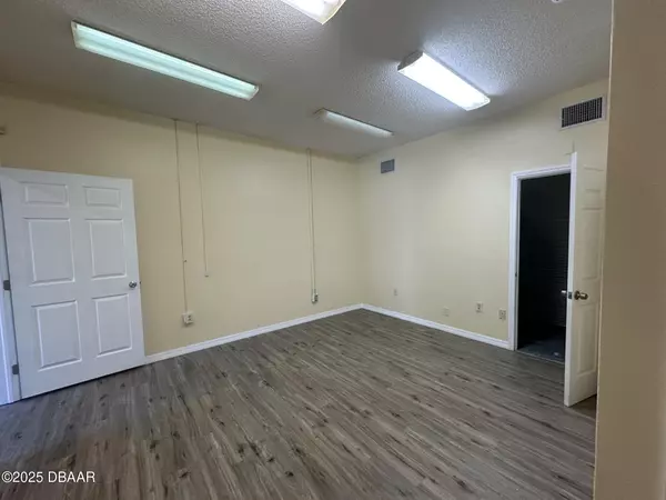 Port Orange, FL 32127,4251 Spruce Creek RD #IIB + IIC