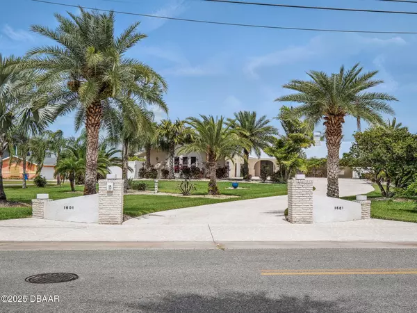 Edgewater, FL 32132,1601 Riverside DR