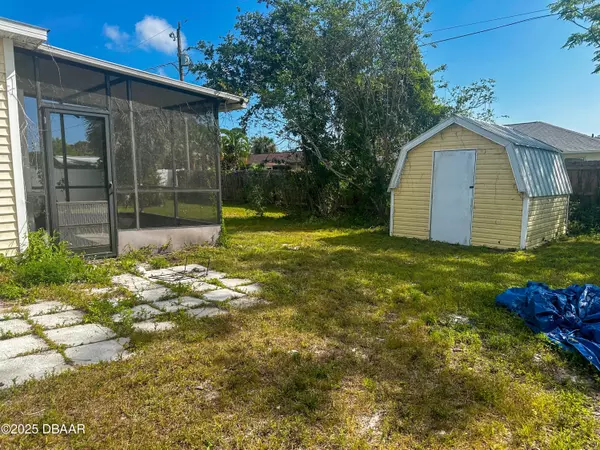 Edgewater, FL 32141,3123 Tamarind DR