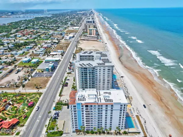 Daytona Beach Shores, FL 32118,2071 Atlantic AVE #1005
