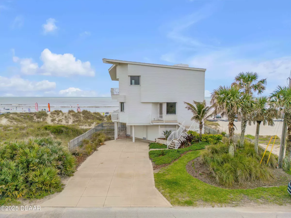 New Smyrna Beach, FL 32169,951 Atlantic AVE