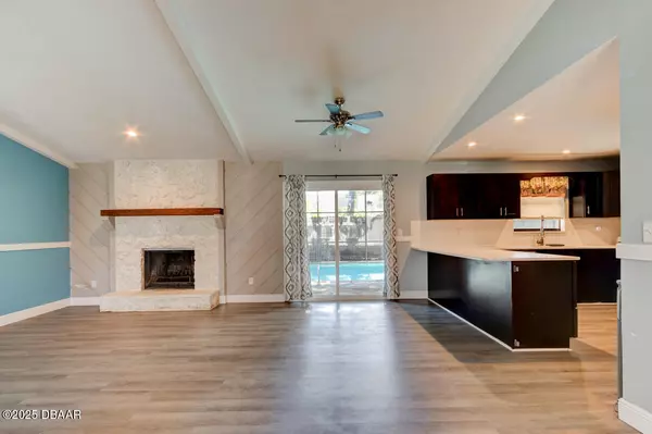 Port Orange, FL 32127,953 SANDLE WOOD DR