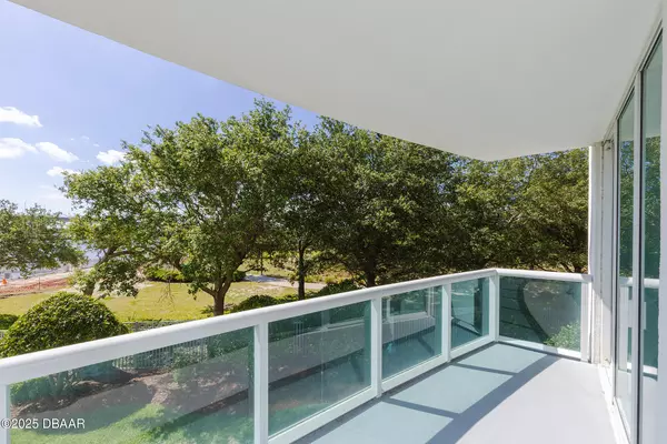 Holly Hill, FL 32117,231 Riverside DR #203-1