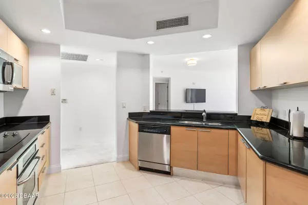 Holly Hill, FL 32117,231 Riverside DR #807