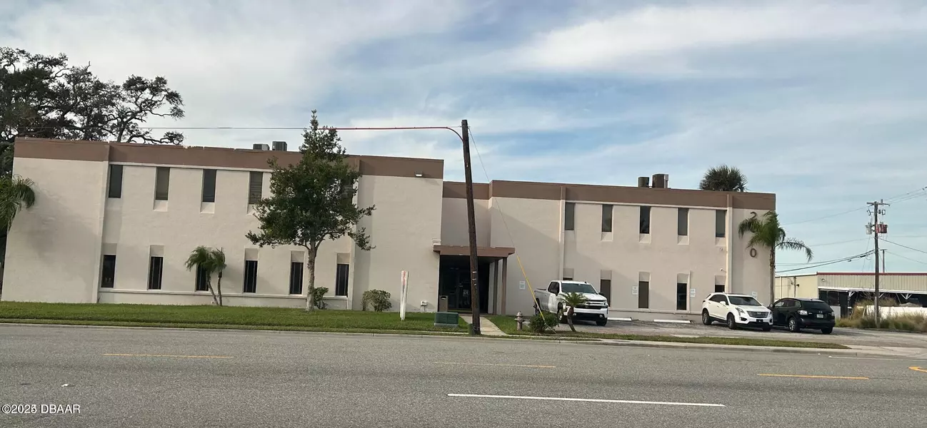 2040 Ridgewood AVE, South Daytona, FL 32119