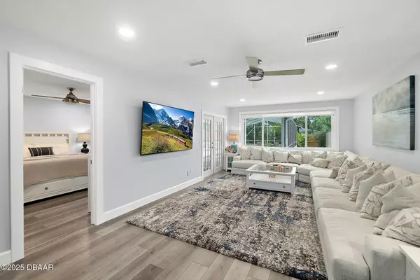 New Smyrna Beach, FL 32169,809 14th AVE