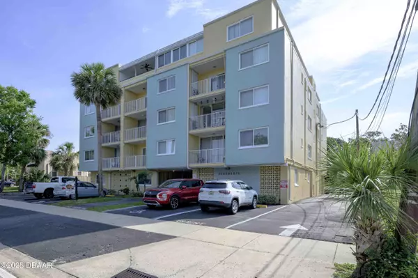 732 Halifax AVE, Daytona Beach, FL 32118