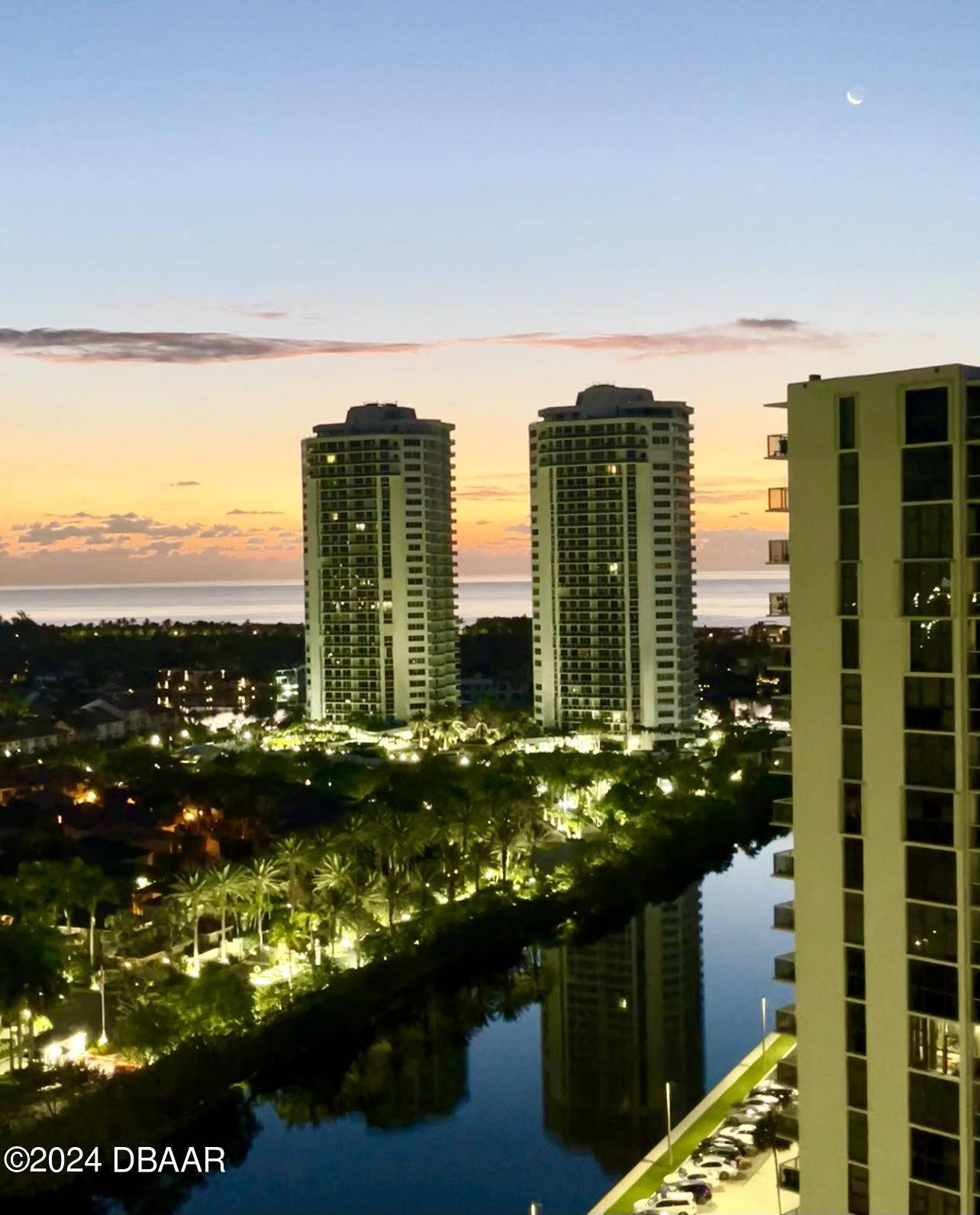 Aventura, FL 33180,3675 Country Club DR #2010