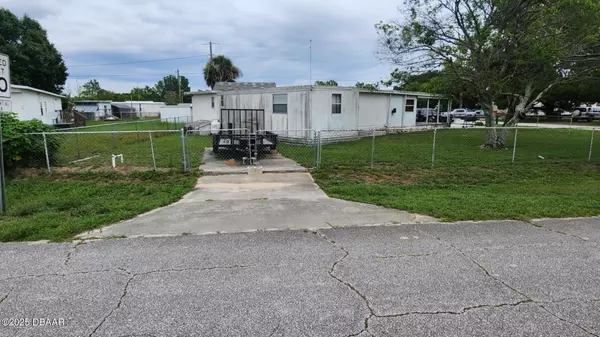 Oak Hill, FL 32759,160 Center ST