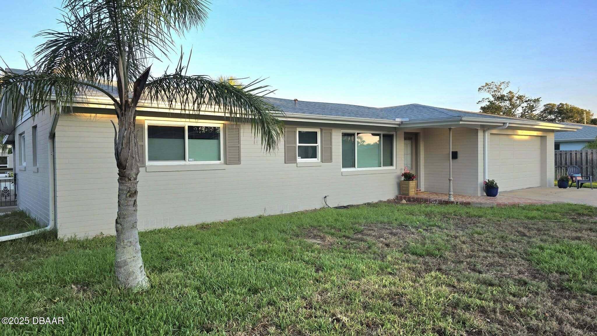 470 Halifax DR, Ormond Beach, FL 32176