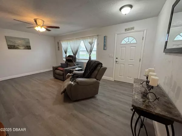 South Daytona, FL 32119,940 Boulder DR