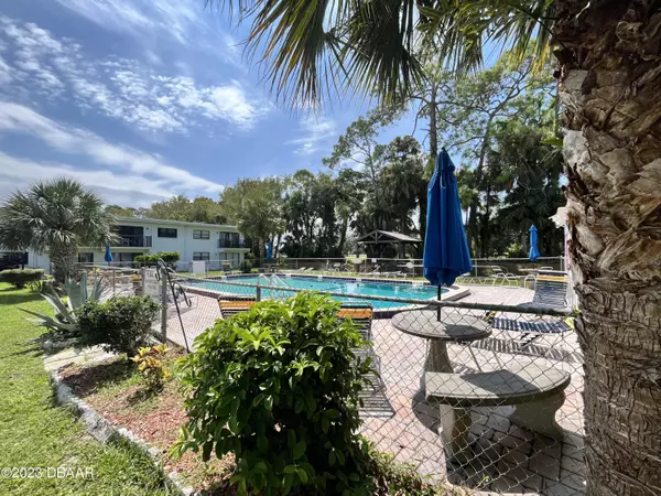 Daytona Beach, FL 32114,1504 Virginia AVE #112