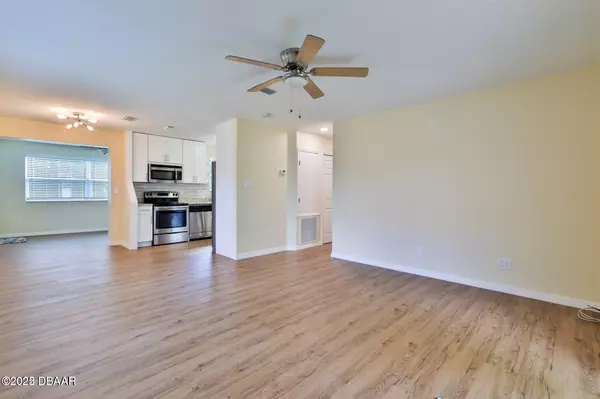 South Daytona, FL 32119,2009 Brian AVE