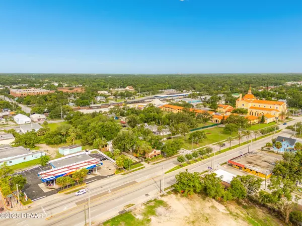 Daytona Beach, FL 32114,322 Ridgewood AVE