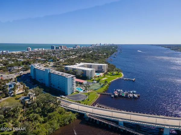 Daytona Beach, FL 32118,100 Silver Beach AVE #118