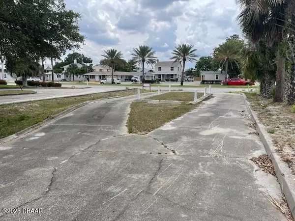 Holly Hill, FL 32117,223 Ridgewood AVE