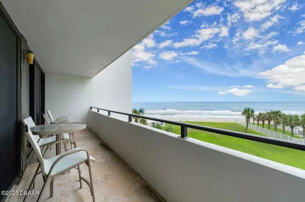 Ormond Beach, FL 32176,901 Atlantic AVE #202
