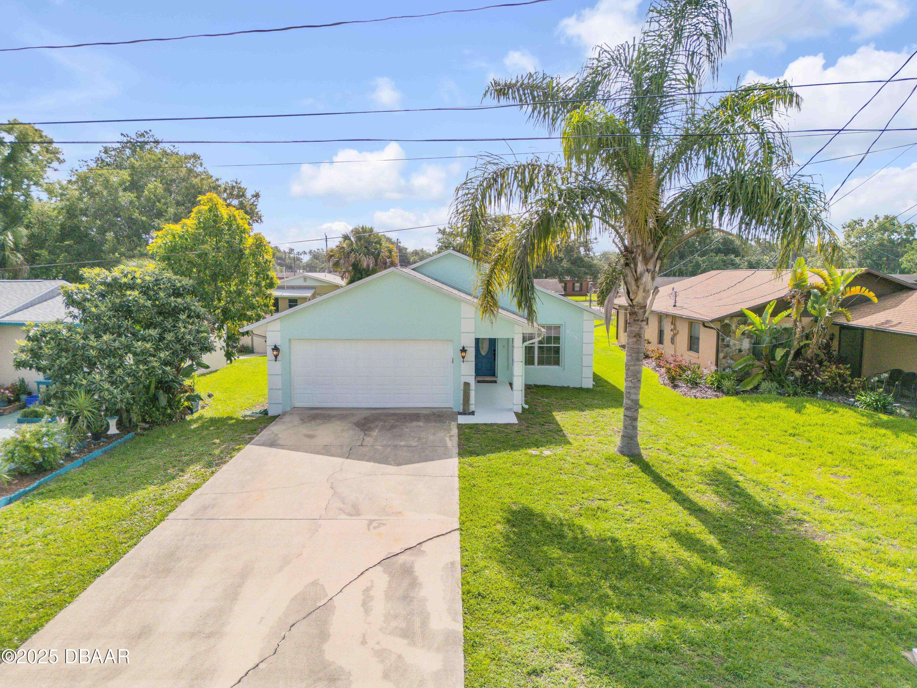 New Smyrna Beach, FL 32168,805 Spruce ST