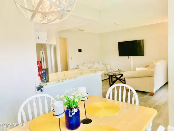 South Daytona, FL 32119,415 Banana Cay DR #J