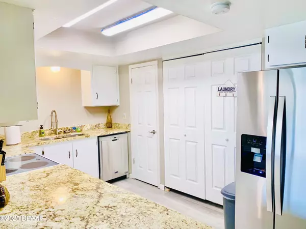 South Daytona, FL 32119,415 Banana Cay DR #J