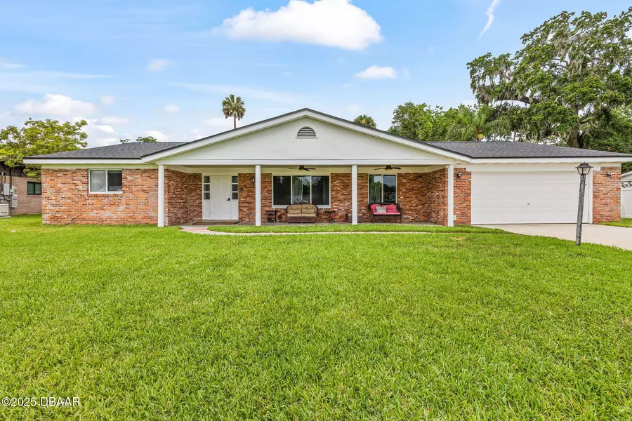 950 Pineapple RD, South Daytona, FL 32119