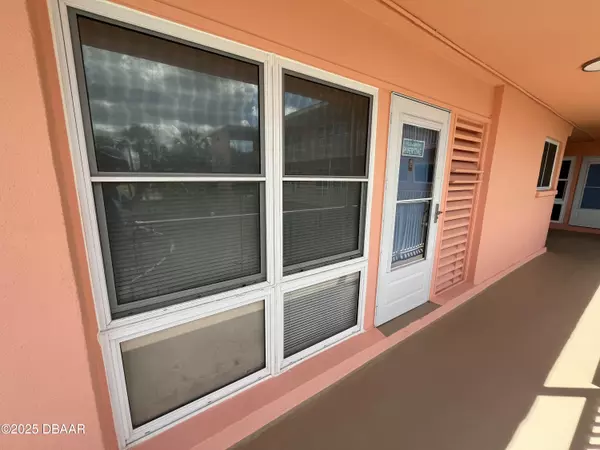 Daytona Beach, FL 32114,721 Beach ST #205