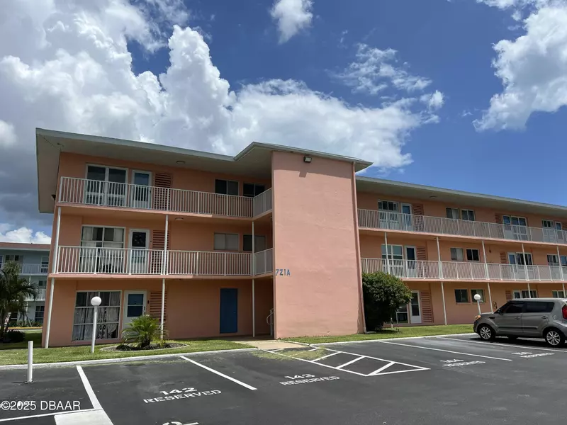 721 Beach ST #205, Daytona Beach, FL 32114