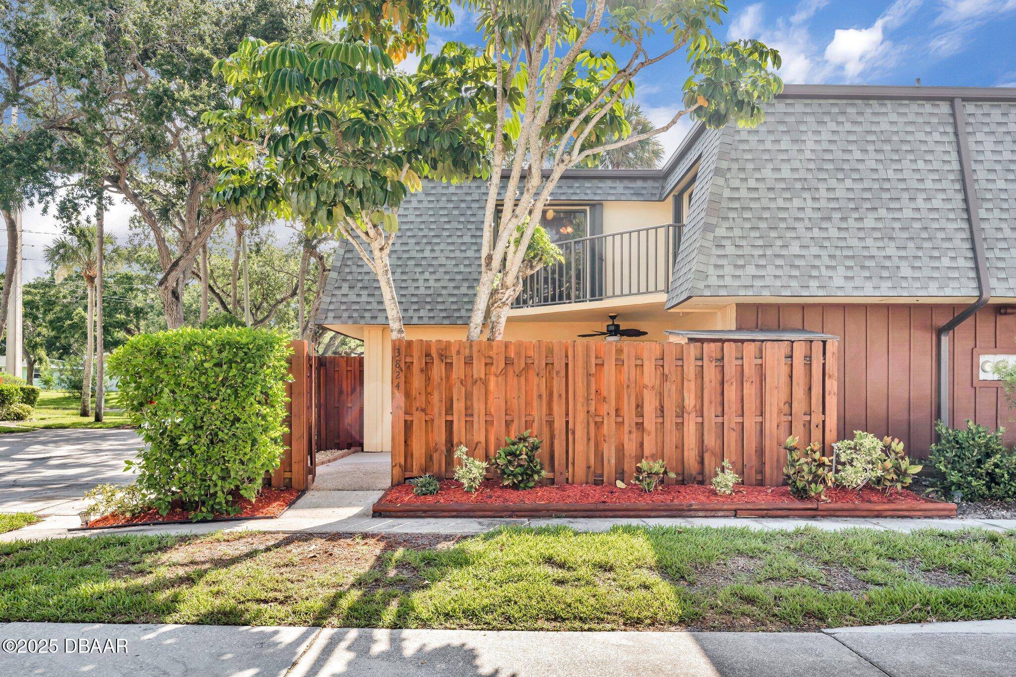 New Smyrna Beach, FL 32169,3824 Saxon DR