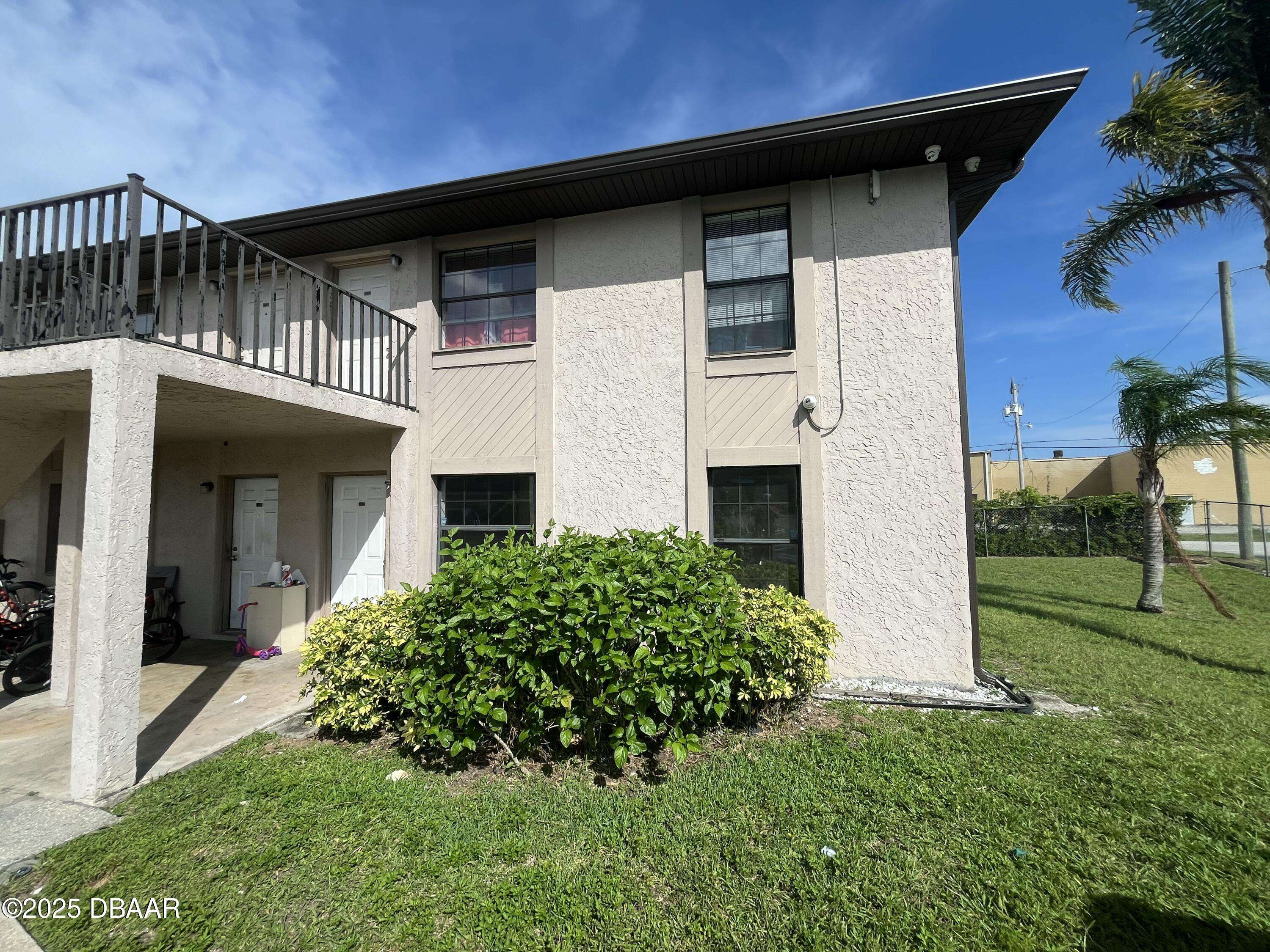1290 9th ST #604, Daytona Beach, FL 32117