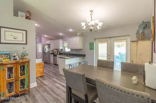 Edgewater, FL 32141,3324 Royal Palm DR