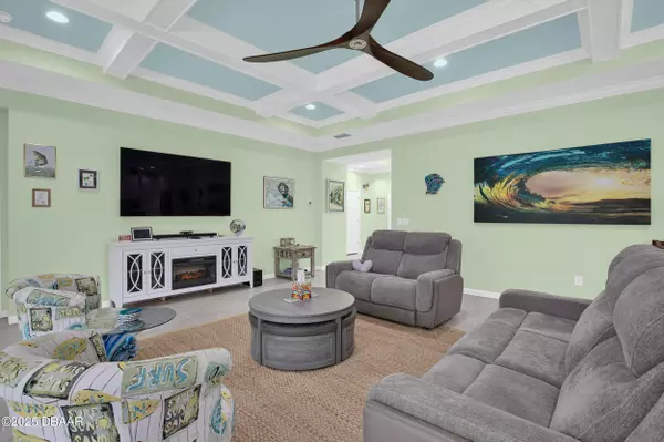 Daytona Beach, FL 32124,512 Barefoot Life LN