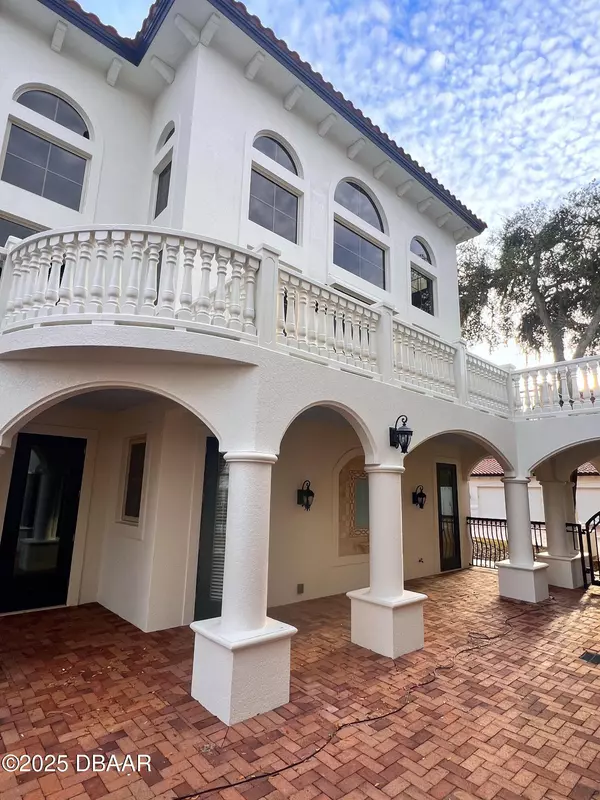 5090 Riverside DR #108, Port Orange, FL 32127