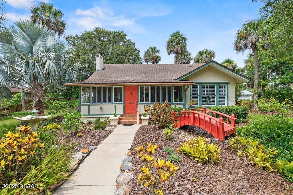 807 Craig ST, New Smyrna Beach, FL 32168
