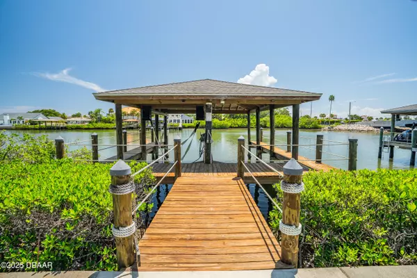 New Smyrna Beach, FL 32168,1212 Riverside DR