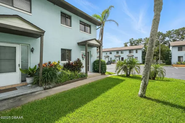 Port Orange, FL 32129,3333 Ridgewood AVE #8b